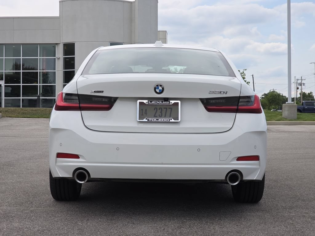 Used 2025 BMW 330i xDrive Sedan AWD/4WD image 11