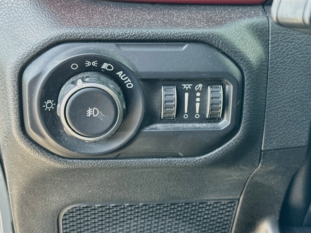 Certified 2021 Jeep Wrangler Rubicon AWD/4WD image 11