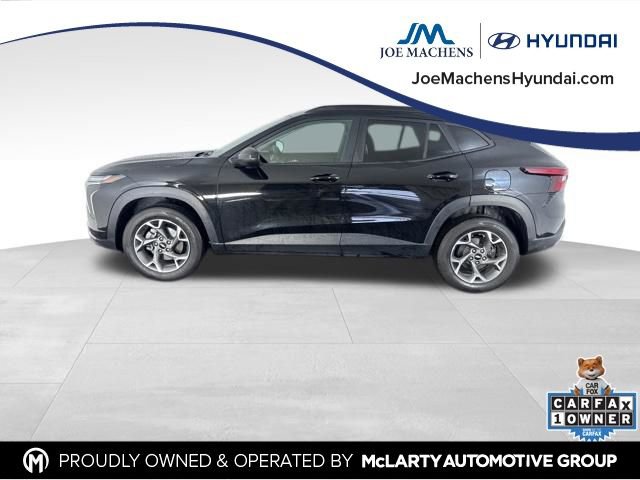 Used 2024 Chevrolet Trax LT w/ Driver Confidence Package image 9