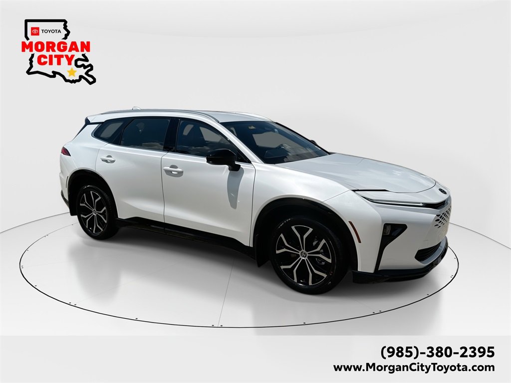New 2025 Toyota Crown Signia image 1