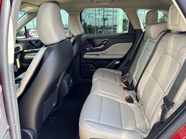 New 2026 Lincoln Corsair Premiere image 16