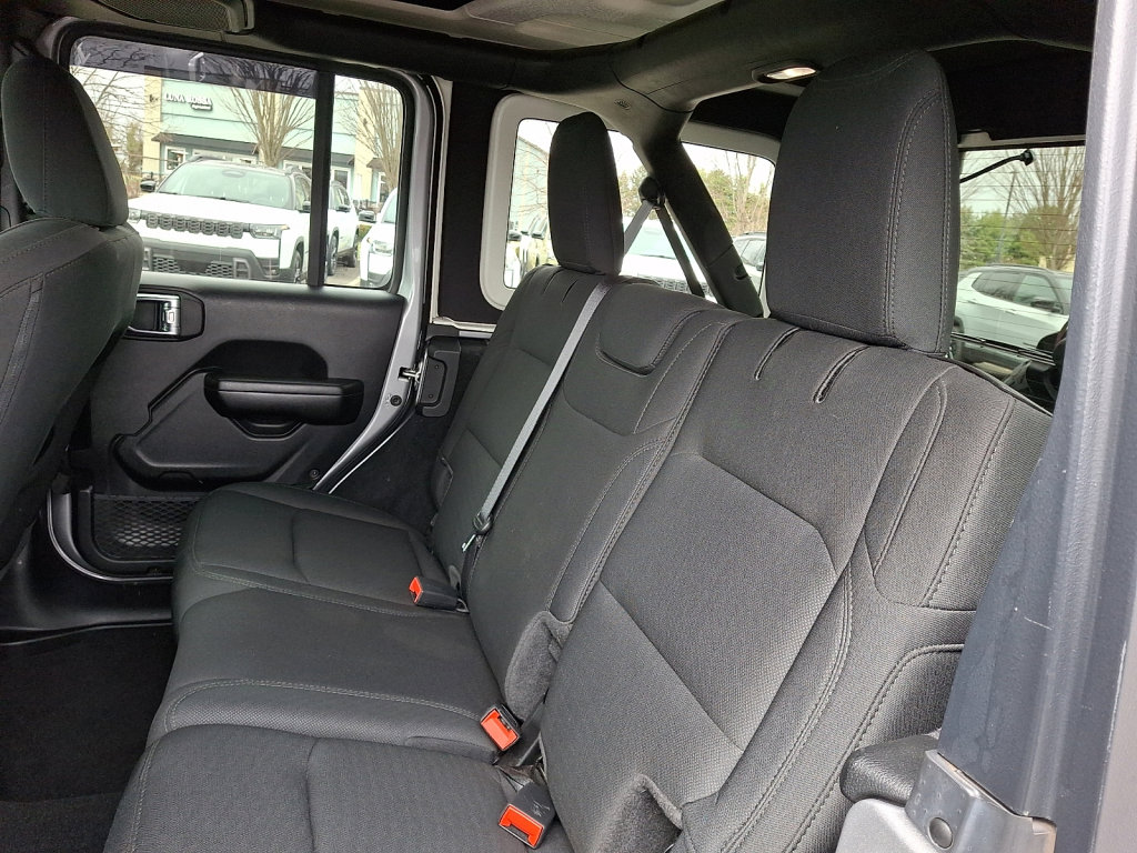 Used 2021 Jeep Wrangler Unlimited Sport image 20