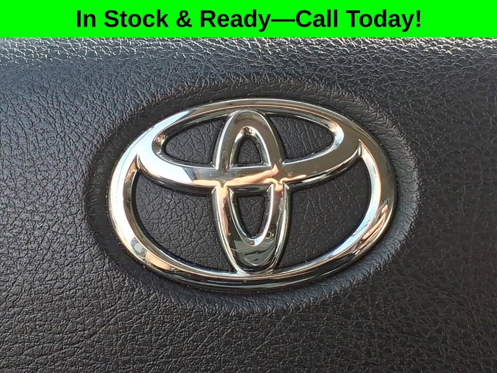 Used 2020 Toyota 4Runner SR5 image 26