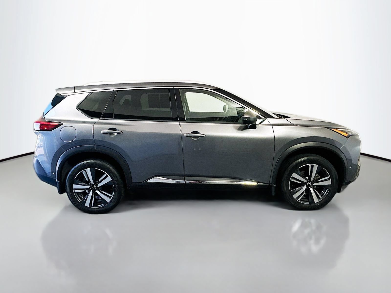 Used 2023 Nissan Rogue SL w/ SL Premium Package AWD/4WD image 8