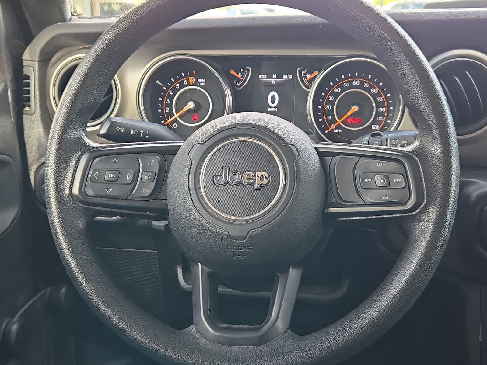 Used 2018 Jeep Wrangler Unlimited Sport AWD/4WD image 22