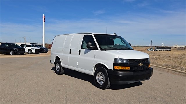 Used 2019 Chevrolet Express 2500 w/ Driver Convenience Package image 4
