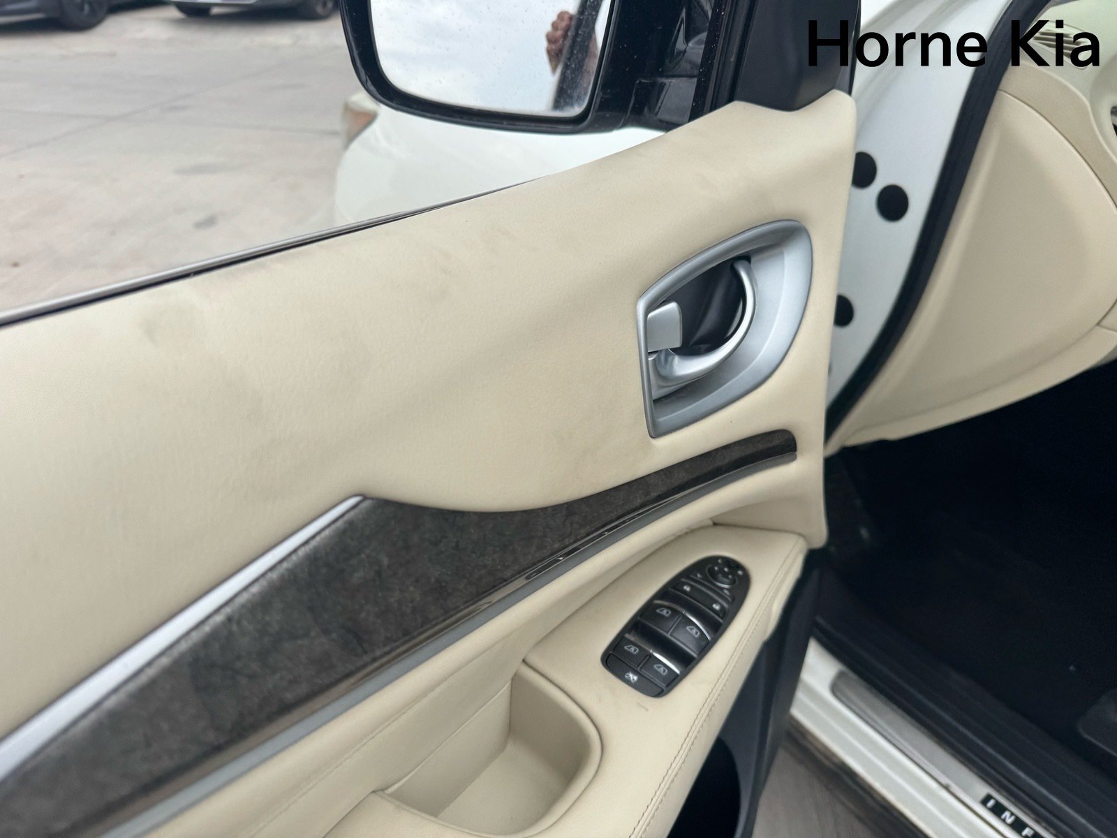Used 2015 INFINITI QX60 FWD w/ Premium Plus Package image 11