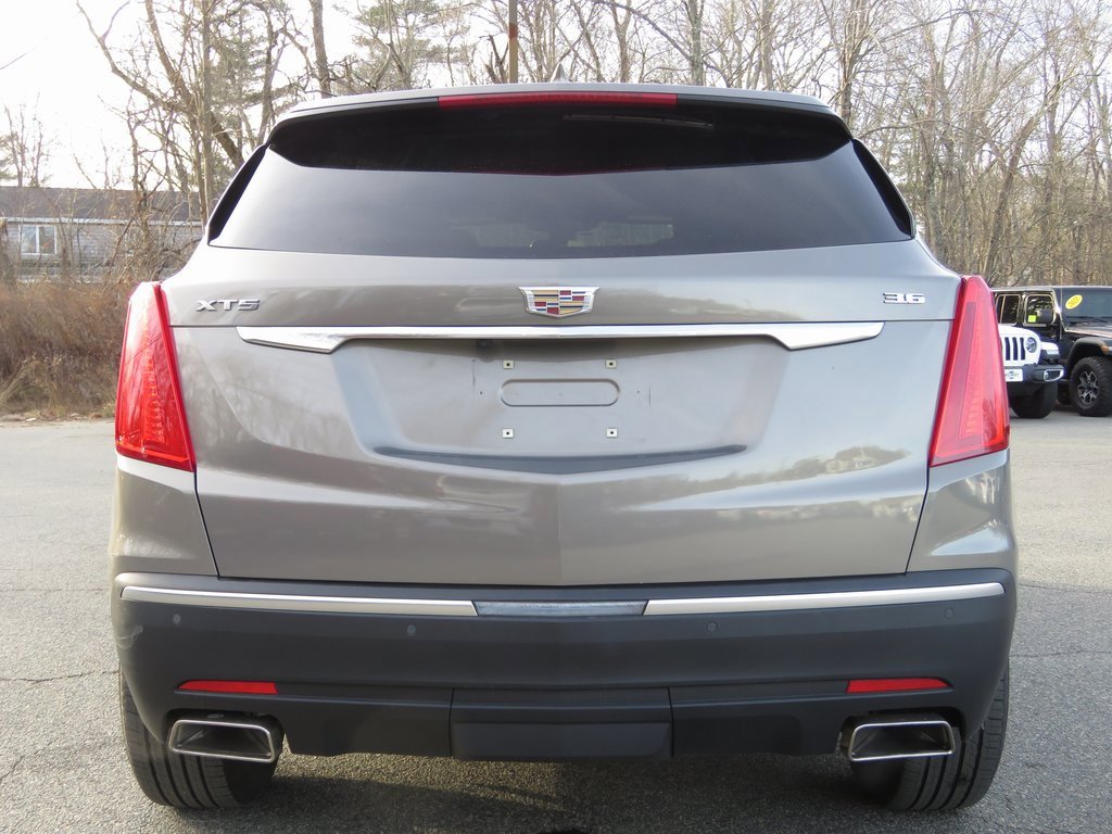Used 2018 Cadillac XT5 Premium Luxury w/ Driver Assist Package image 7