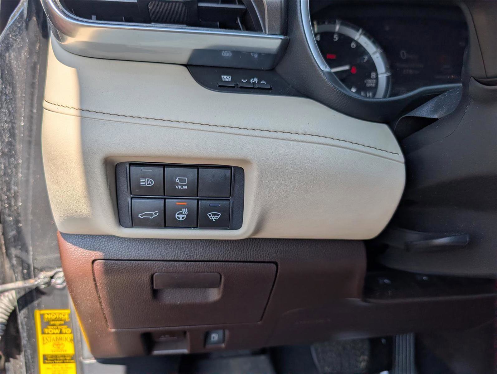 Used 2021 Toyota Highlander Limited image 28