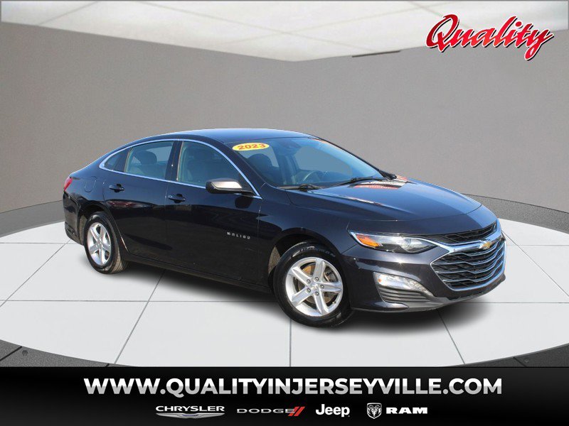 Used 2023 Chevrolet Malibu LT image 1