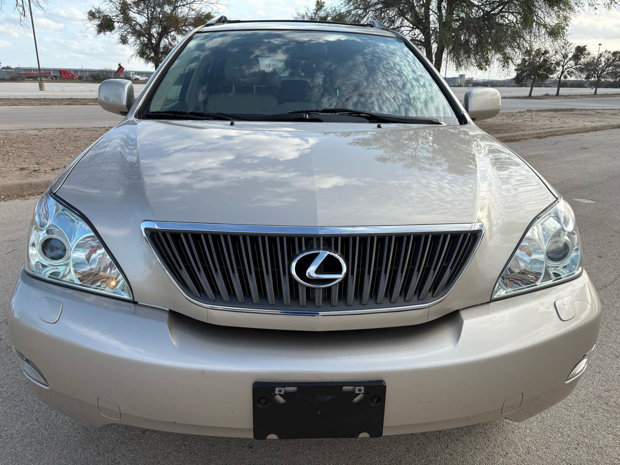 Used 2004 Lexus RX 330 AWD image 2