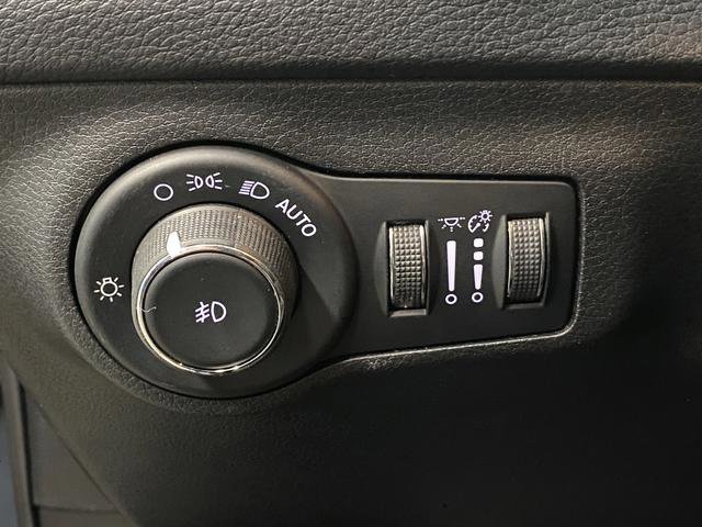 Used 2017 Jeep Compass Trailhawk w/ Safe & Security Group image 24