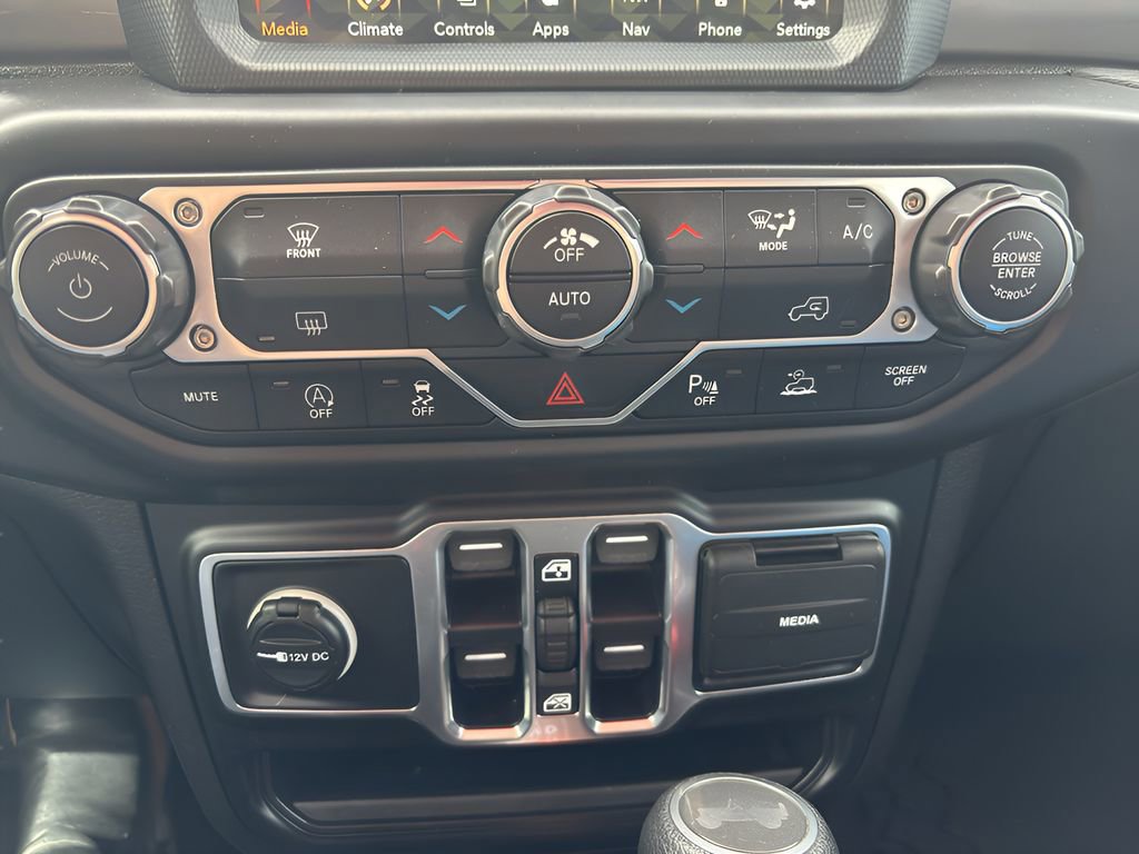 Used 2021 Jeep Wrangler Unlimited Sahara image 21