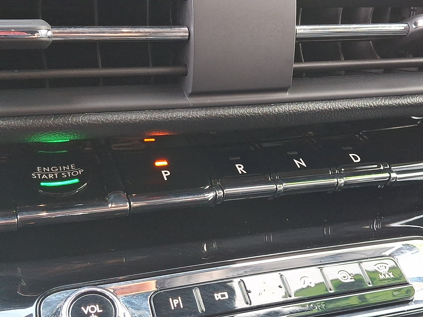 Certified 2026 Lincoln Corsair Premiere AWD/4WD image 15