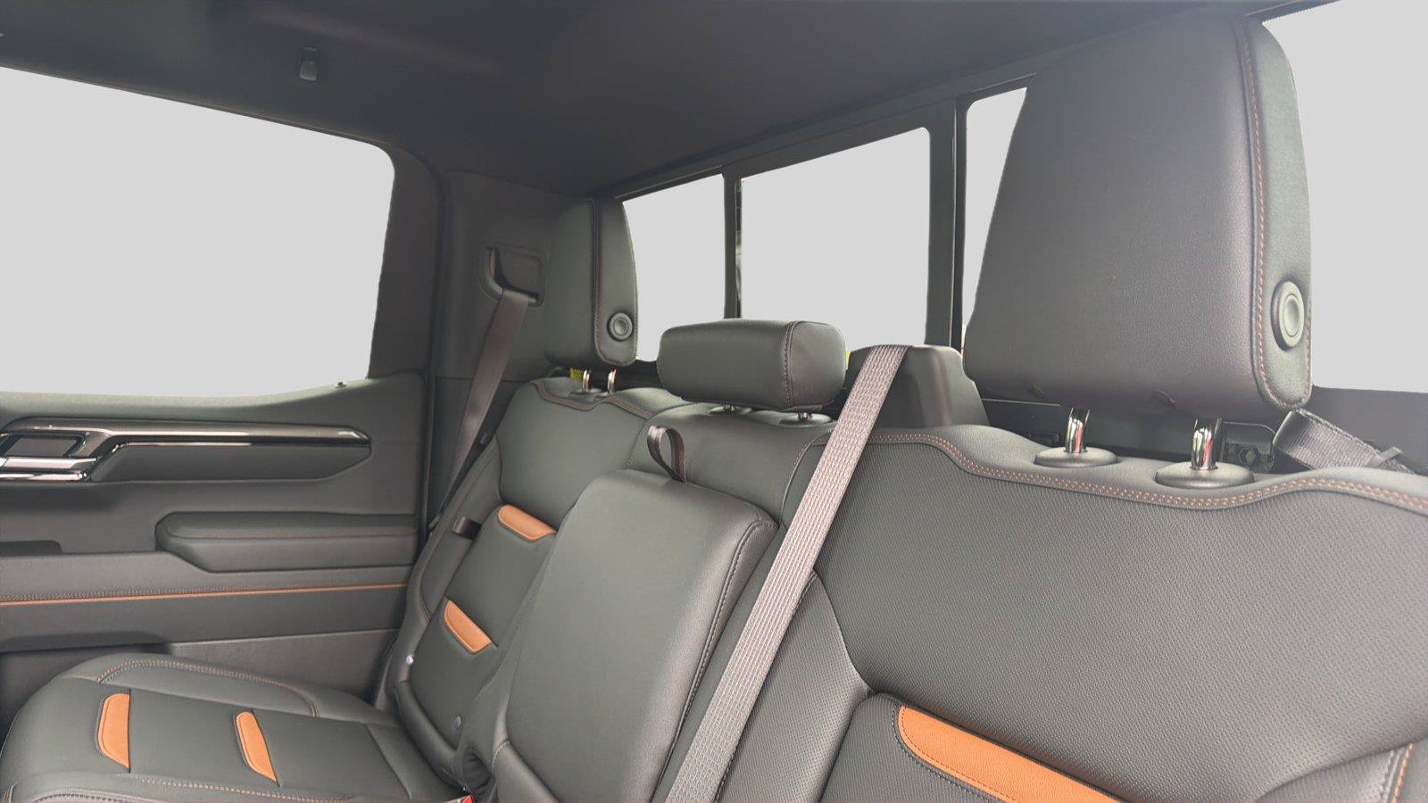 New 2026 GMC Sierra 1500 AT4 w/ AT4 Premium Package AWD/4WD image 18