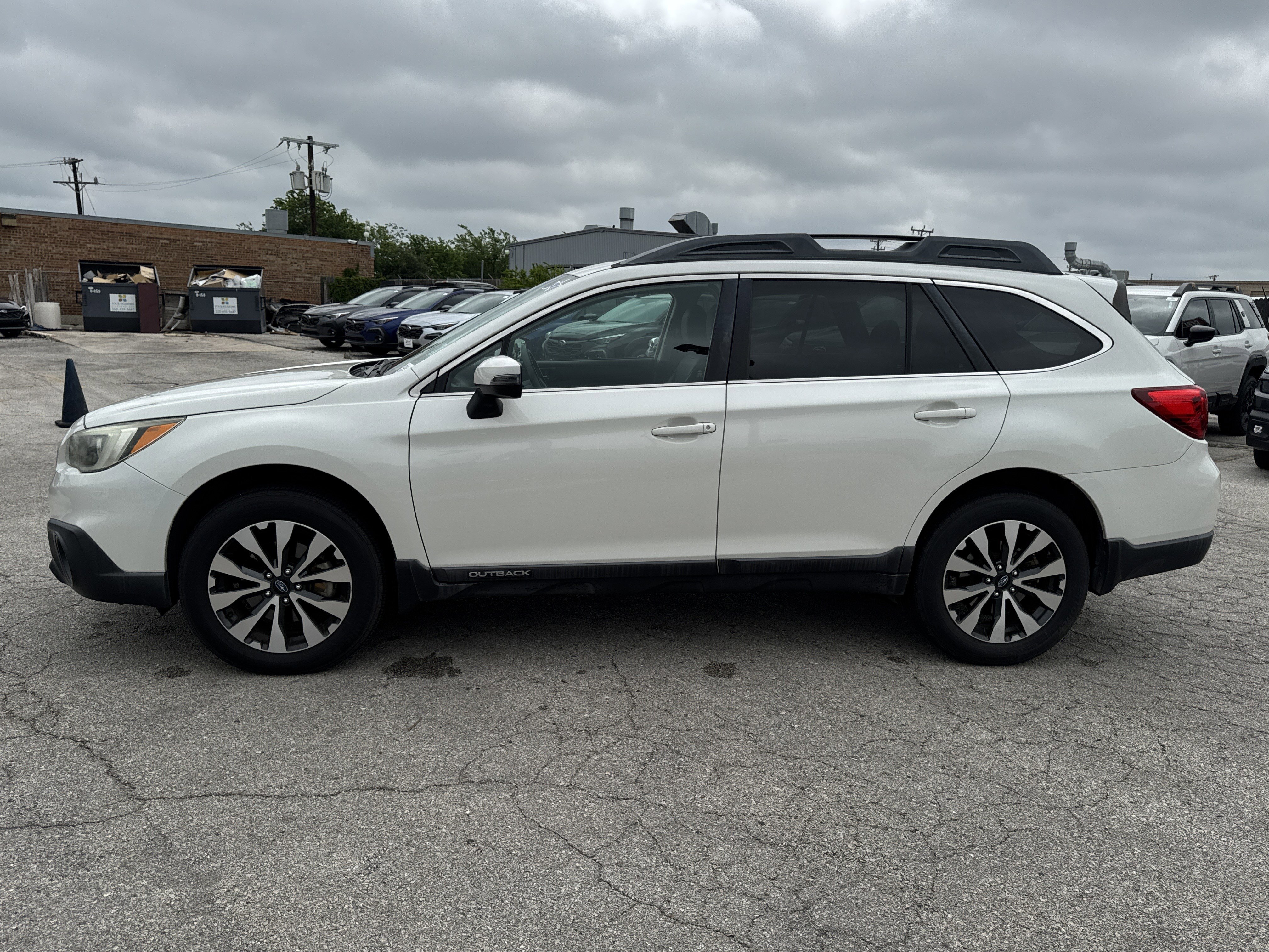 Used 2015 Subaru Outback 3.6R Limited AWD/4WD image 11