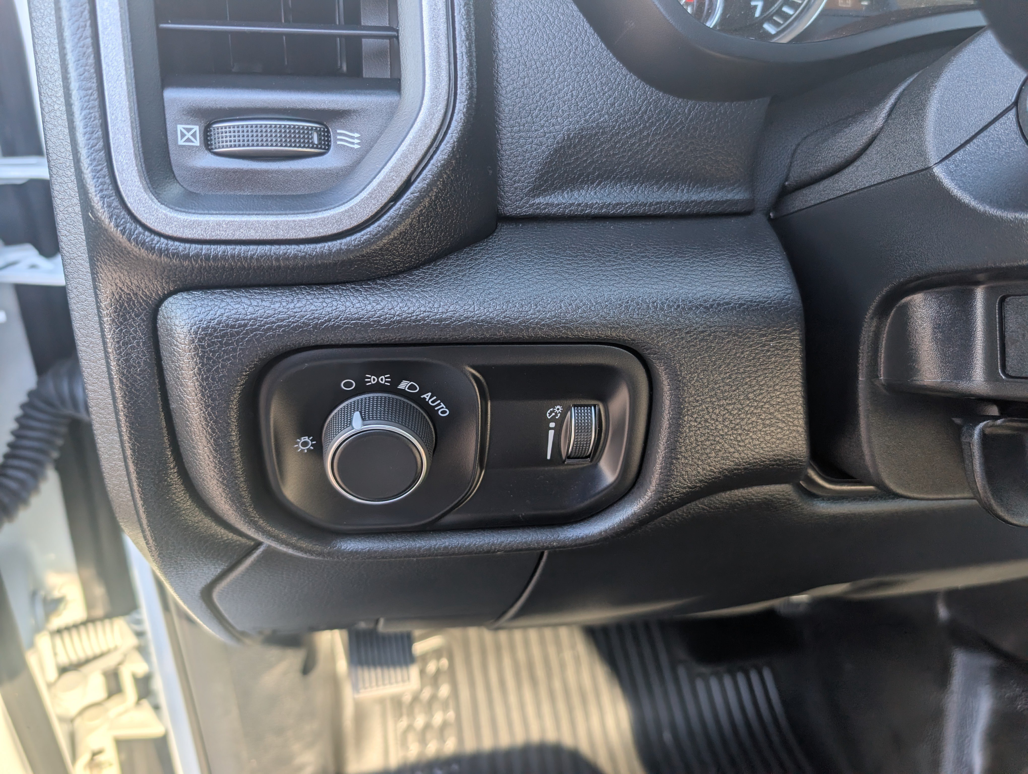 Used 2024 RAM 4500 Tradesman w/ Safety Group AWD/4WD image 13