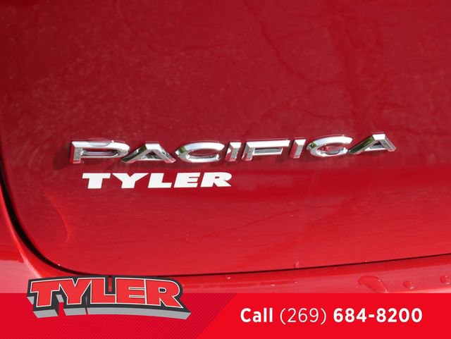 New 2026 Chrysler Pacifica Select FWD image 13