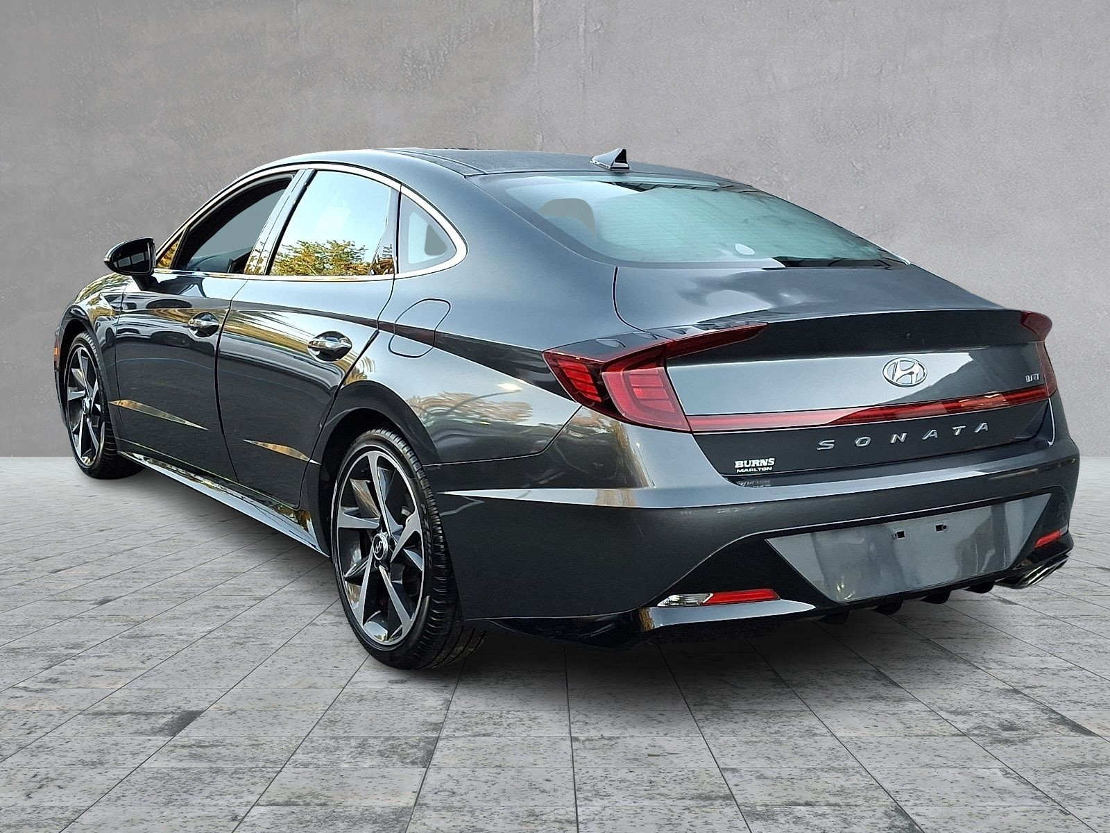 Certified 2023 Hyundai Sonata SEL Plus w/ Preferred Accessory Package FWD image 7