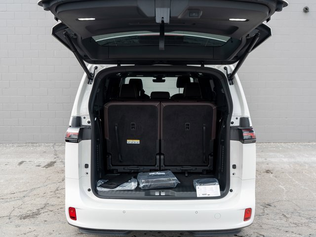 New 2025 Volkswagen ID. Buzz Pro S image 6