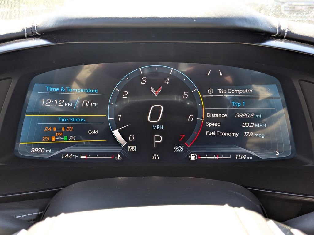 Used 2025 Chevrolet Corvette Stingray Premium Cpe w/ Z51 Performance Package image 29