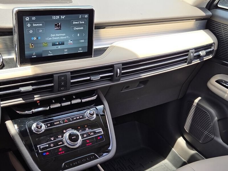 Used 2022 Lincoln Corsair FWD image 25