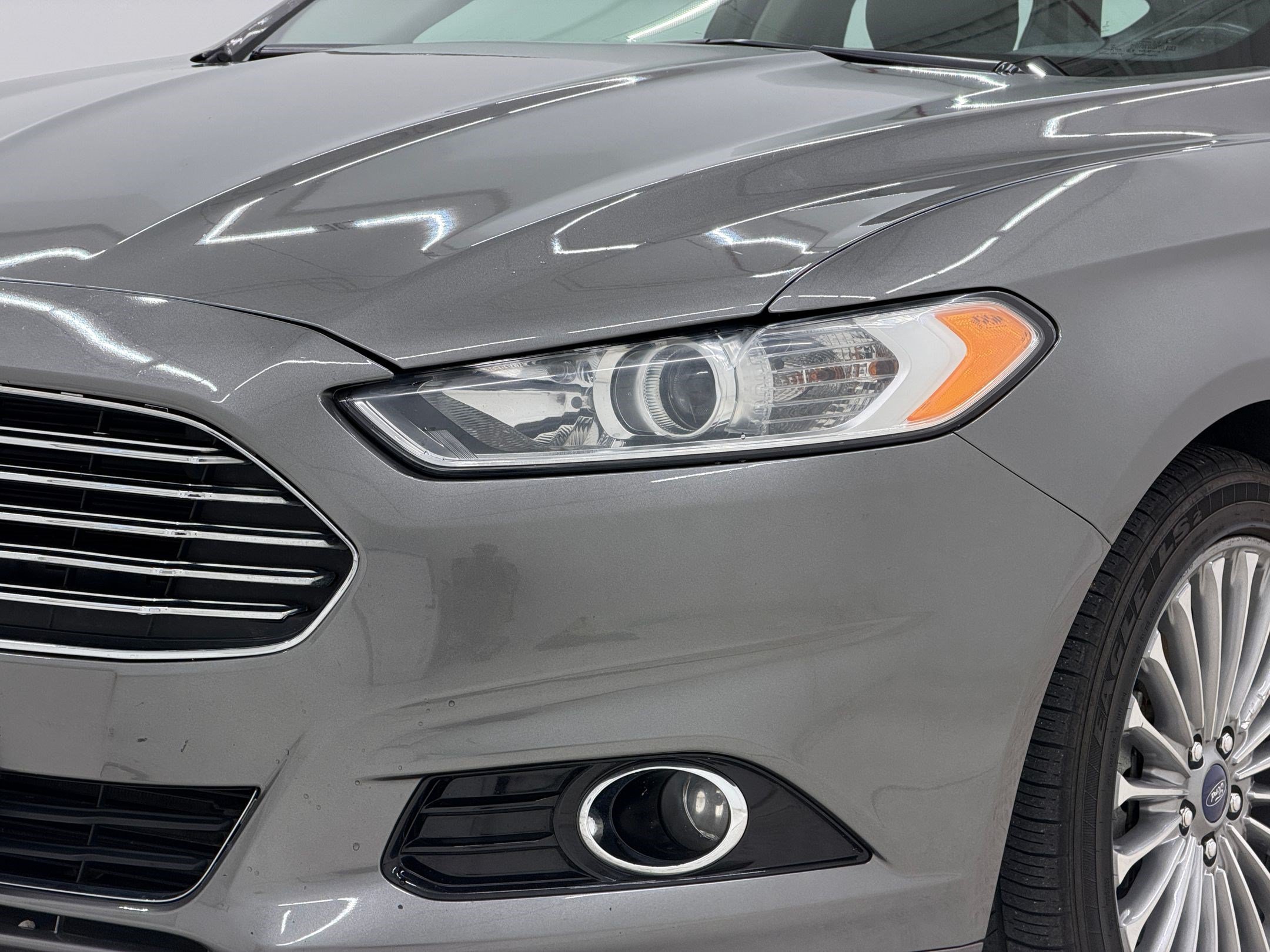 Used 2014 Ford Fusion Titanium FWD image 11