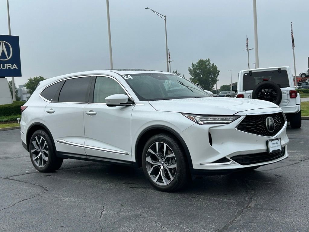 Used 2024 Acura MDX SH-AWD w/ Technology Package image 3