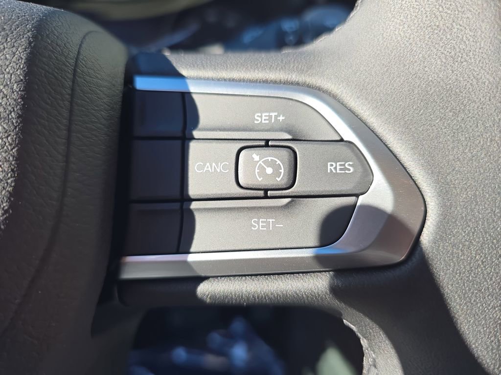 New 2026 Jeep Compass Latitude image 18