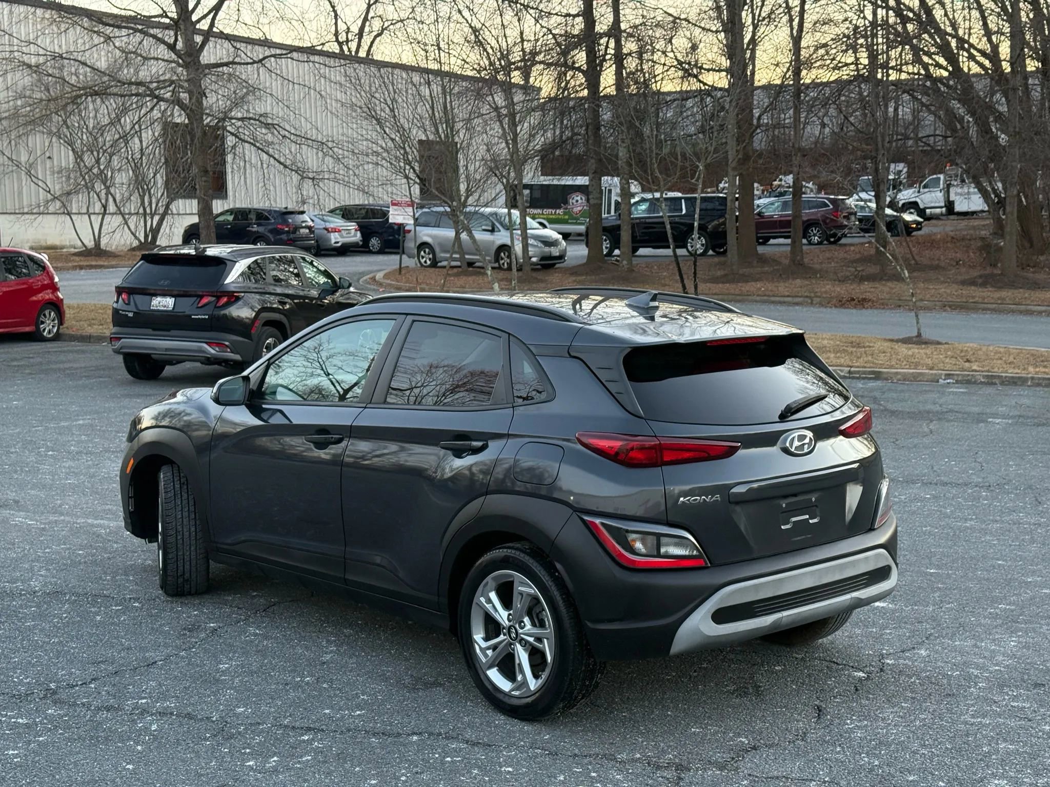 Used 2022 Hyundai Kona SEL image 5