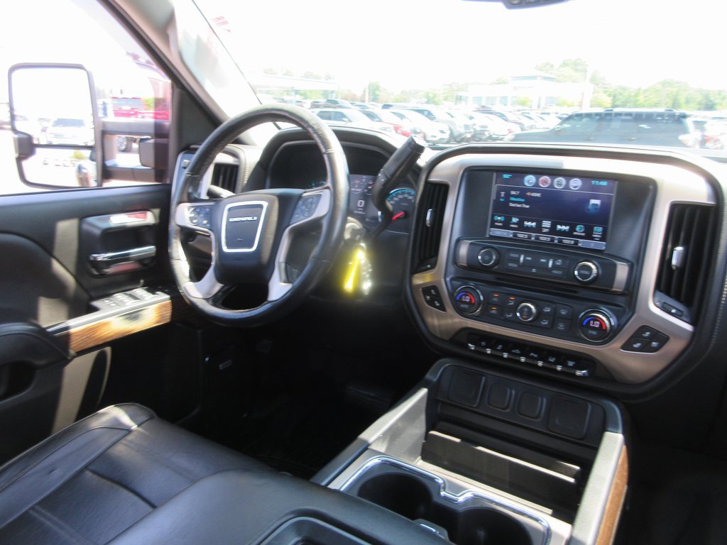 Used 2018 GMC Sierra 3500 Denali w/ Duramax Plus Package image 25