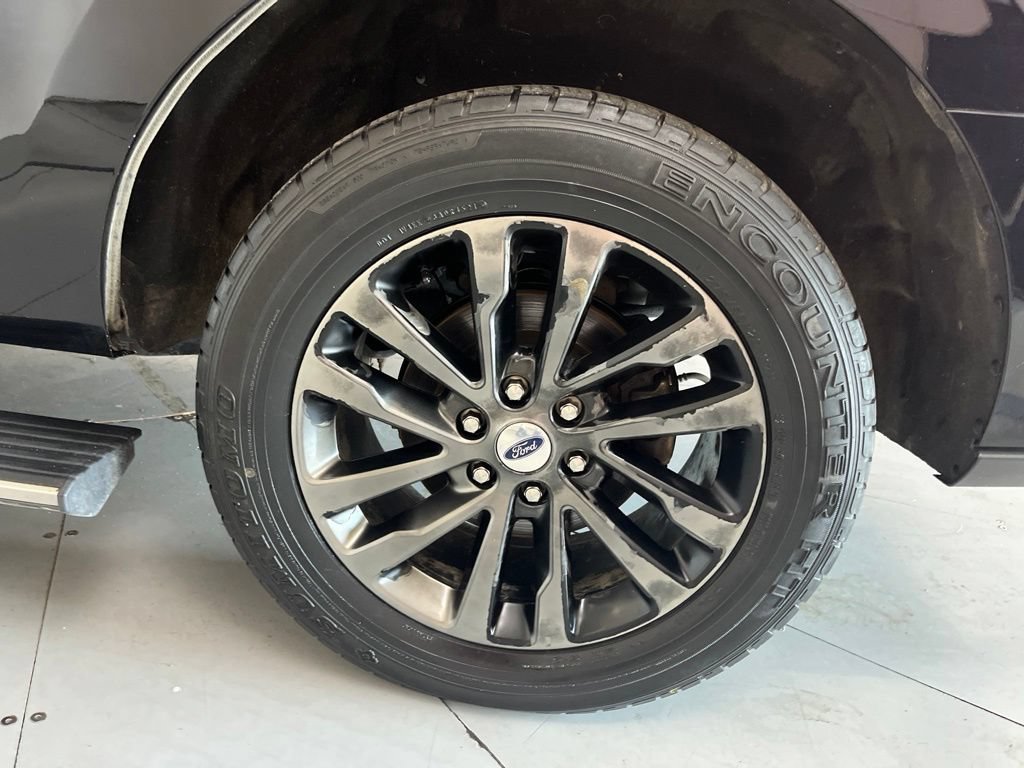 Used 2019 Ford Expedition Limited AWD/4WD image 15