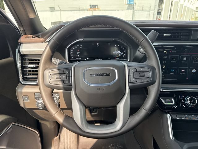 Used 2025 GMC Sierra 2500 Denali w/ Denali Reserve Package AWD/4WD image 11