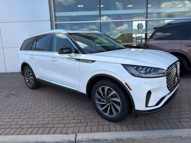 New 2026 Lincoln Aviator AWD image 1