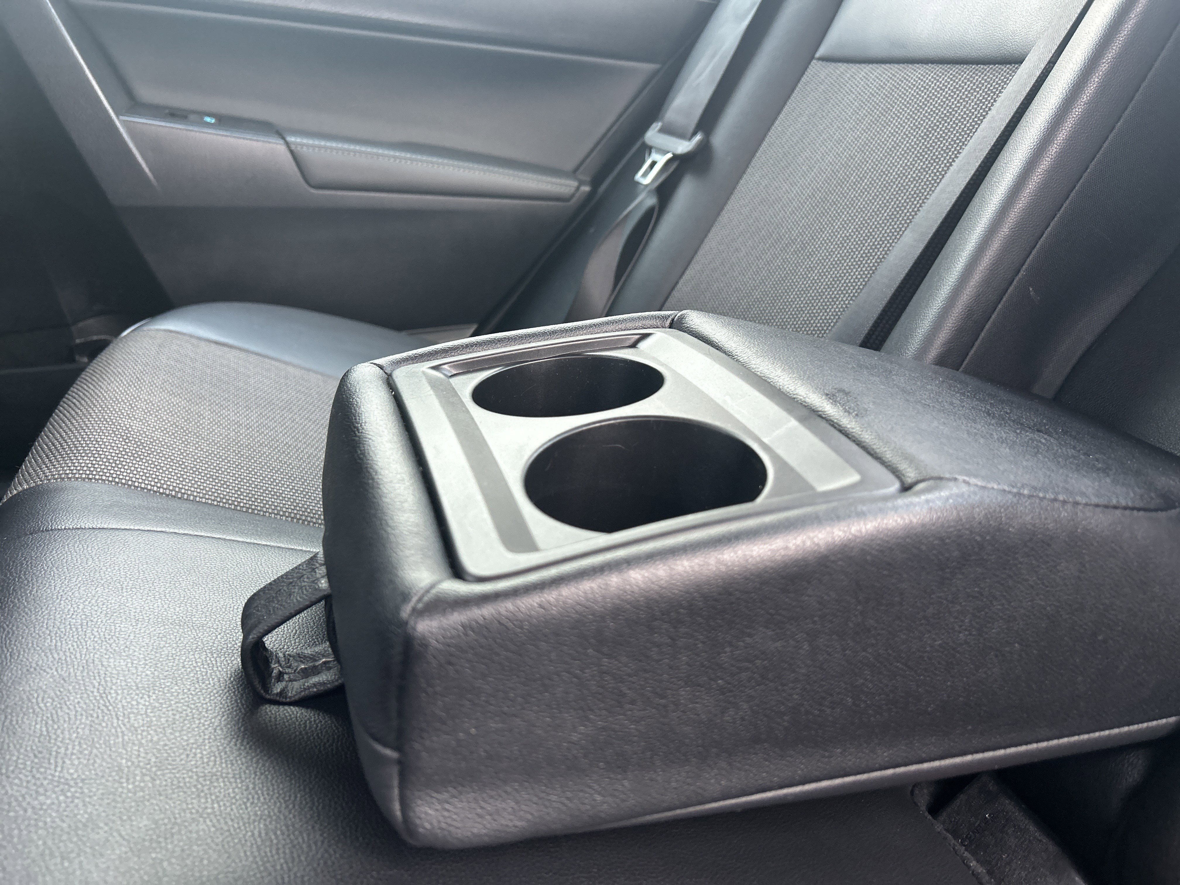 Used 2015 Toyota Corolla S w/ Driver Convenience Package image 27