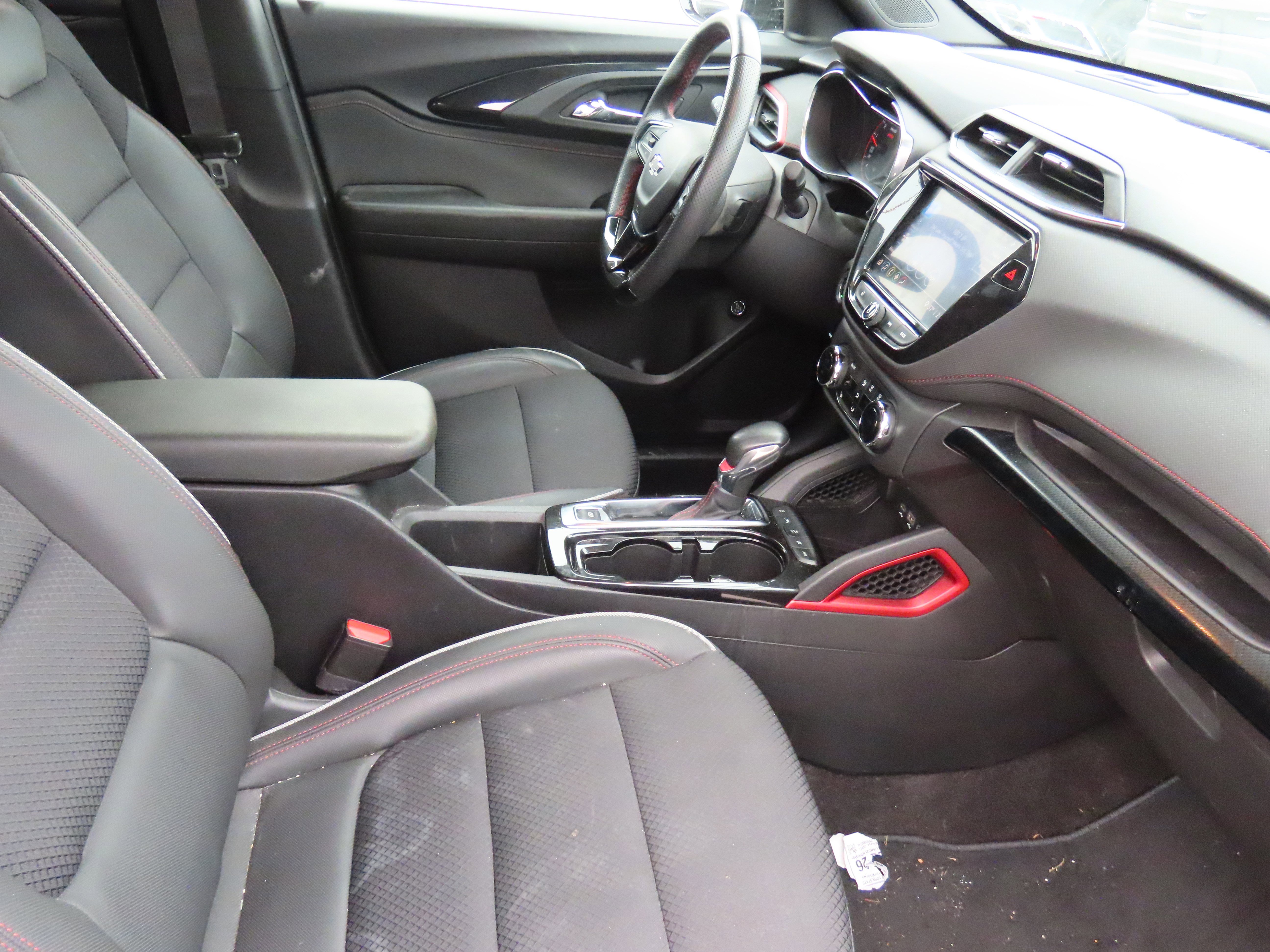 Used 2023 Chevrolet TrailBlazer RS w/ Sun and Liftgate Package AWD/4WD image 11