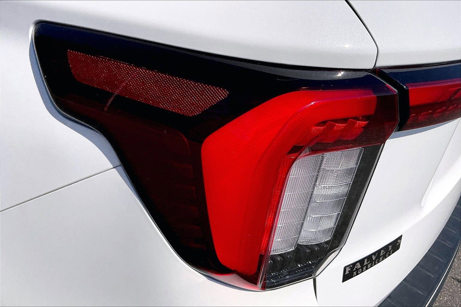 Used 2025 Ford Explorer ST image 30