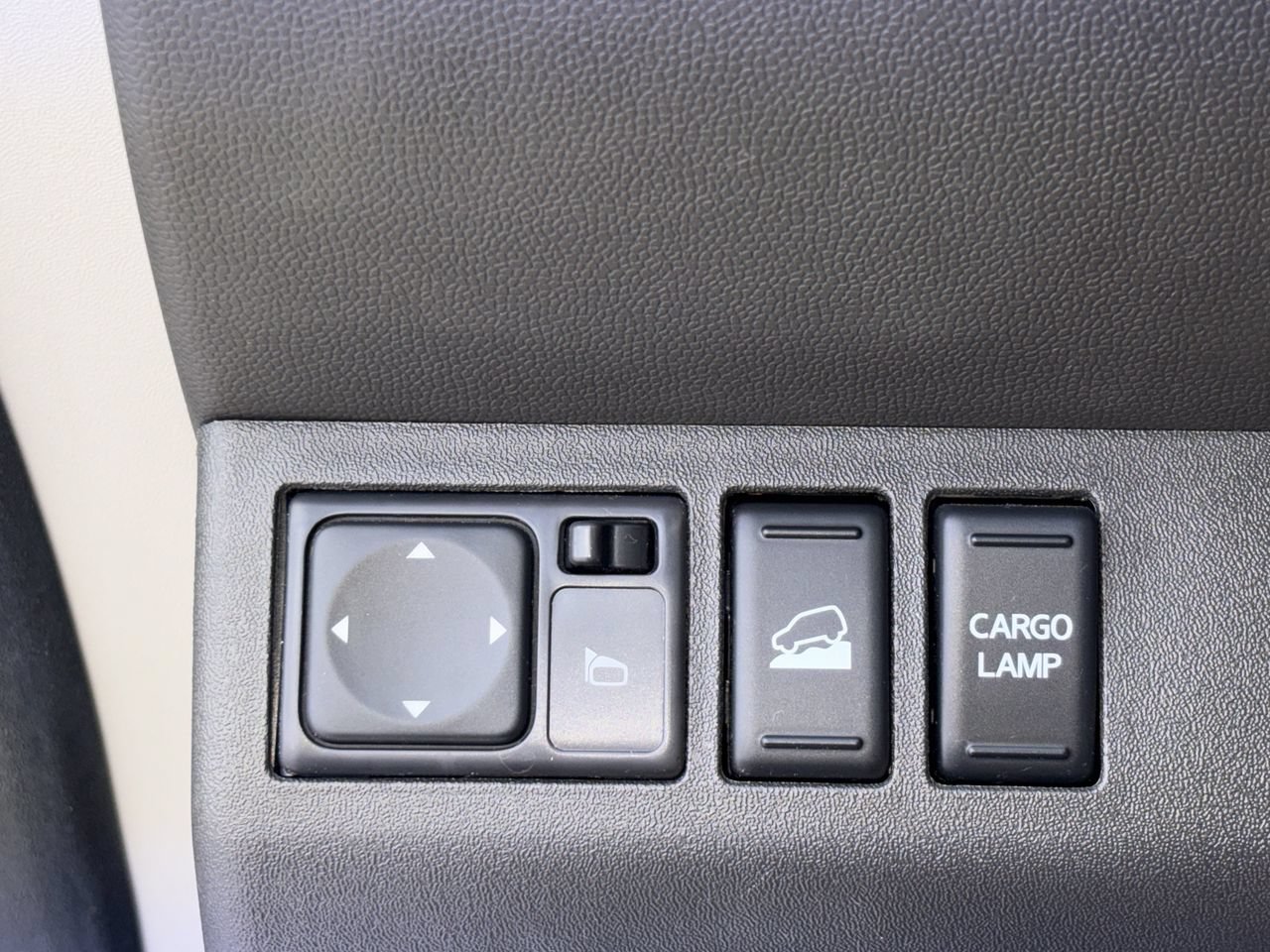 Used 2017 Nissan Frontier PRO-4X w/ Pro-4x Luxury Package AWD/4WD image 24