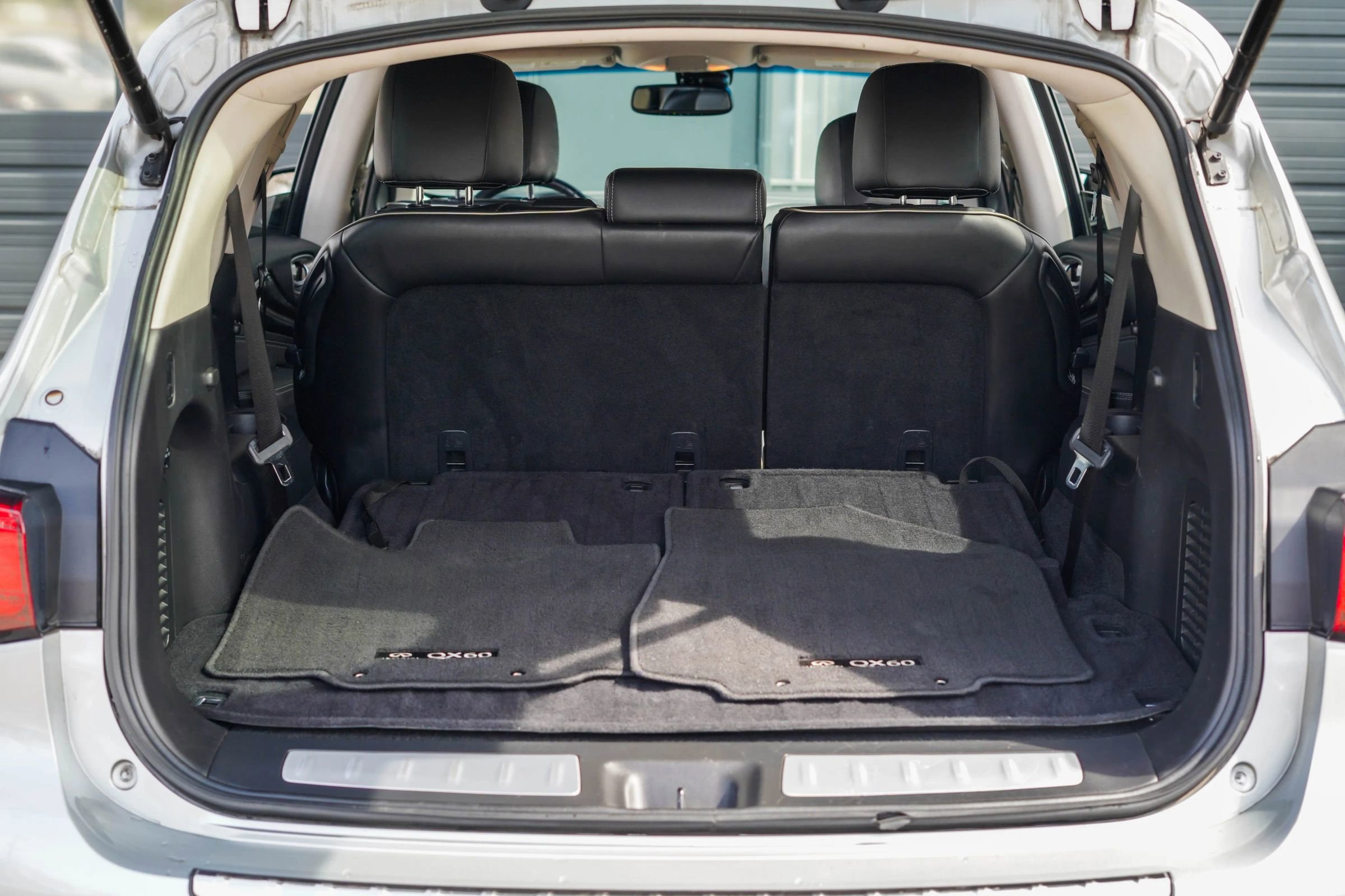 Used 2016 INFINITI QX60 AWD w/ Premium Plus Package image 35