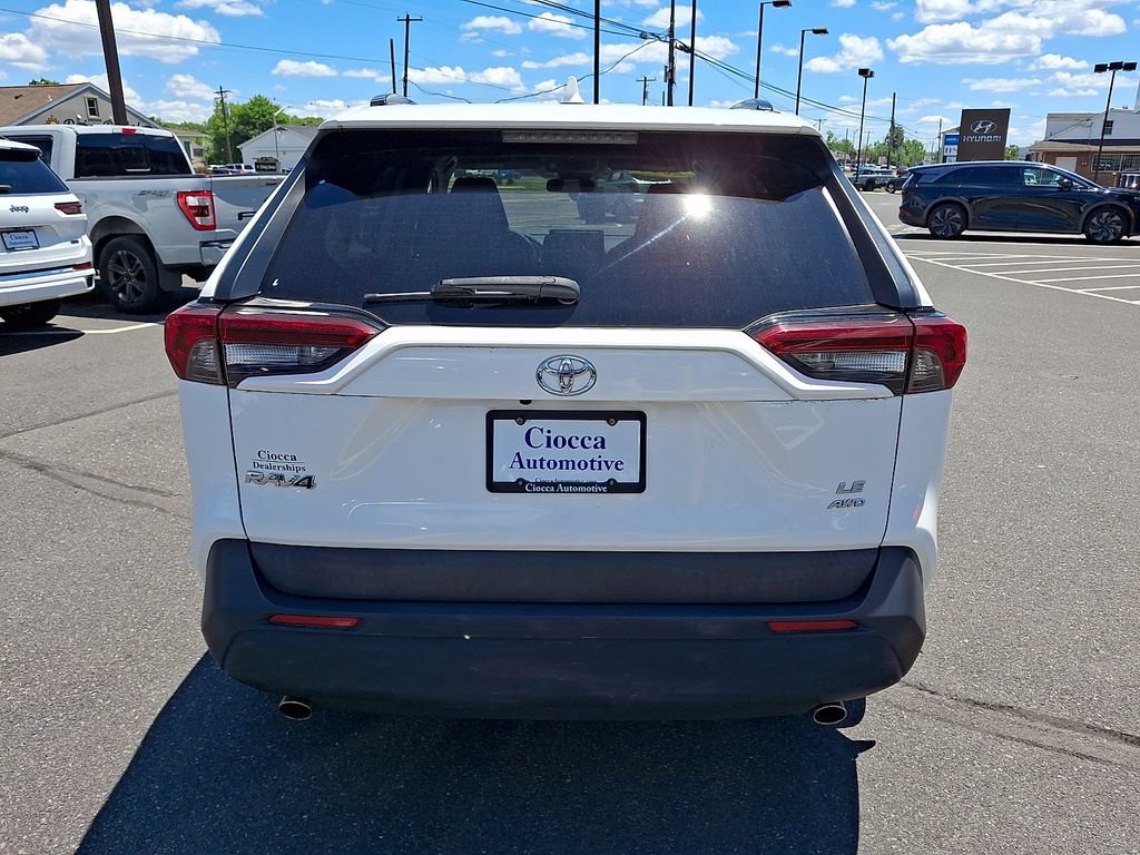 Used 2019 Toyota RAV4 LE w/ All Weather Liner Package AWD/4WD image 5