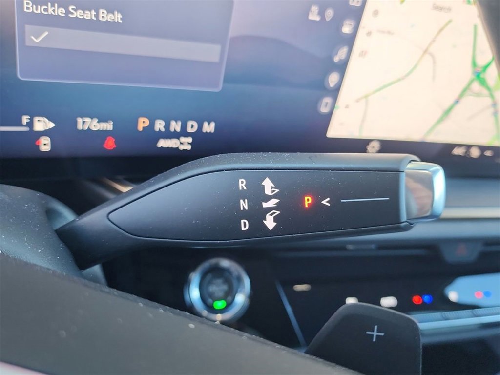 Certified 2025 Buick Envision Avenir image 16