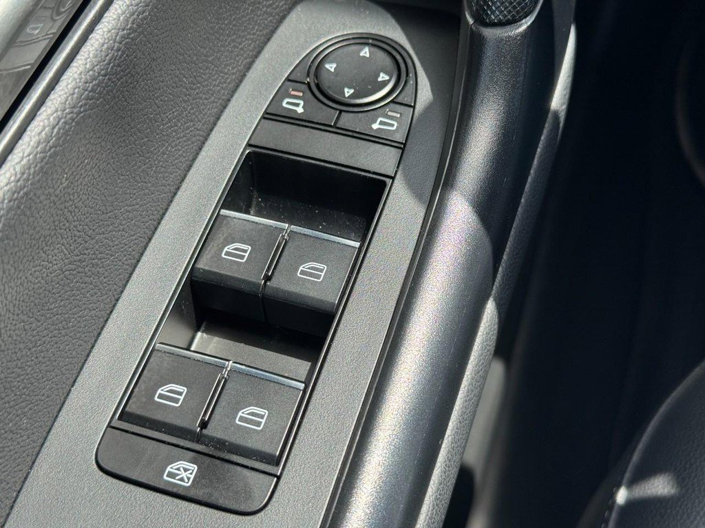 Used 2023 MAZDA CX-50 2.5 S w/ Preferred Plus Pkg image 15