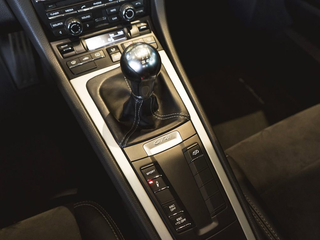 Used 2016 Porsche Cayman GT4 image 26