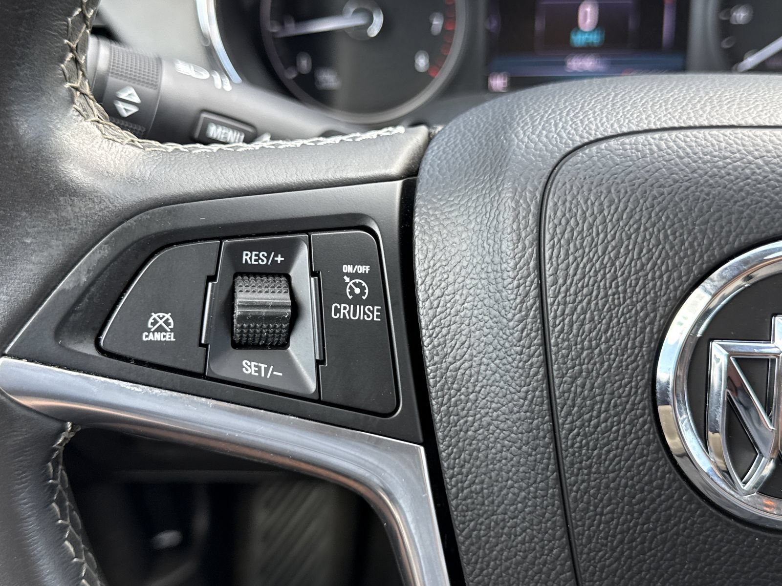 Used 2020 Buick Encore Preferred FWD image 17