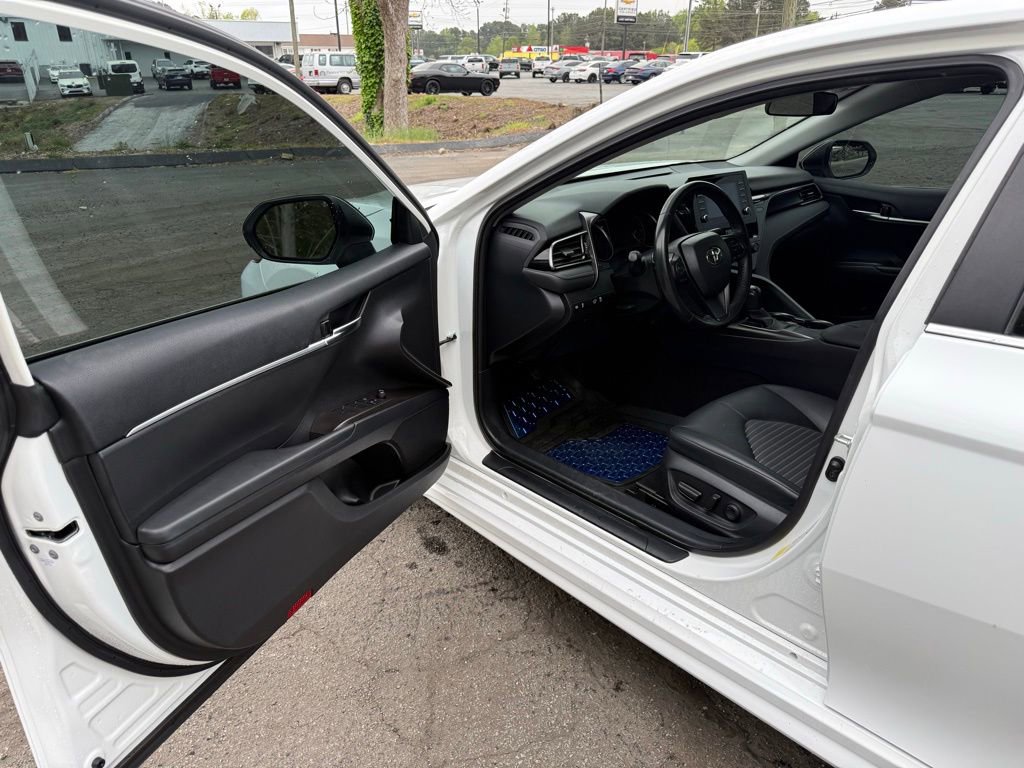 Used 2023 Toyota Camry SE FWD image 10