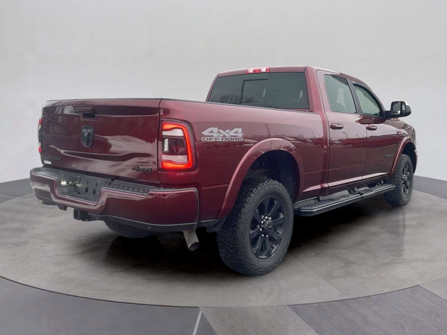 Used 2021 RAM 2500 Laramie w/ Night Edition AWD/4WD image 6
