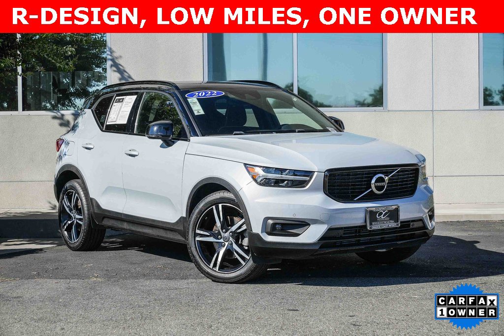 Used 2022 Volvo XC40 T5 R-Design