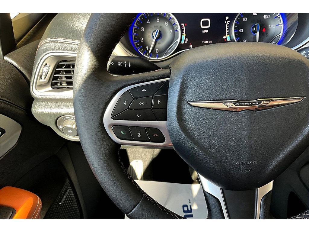 Used 2024 Chrysler Pacifica Pinnacle image 25