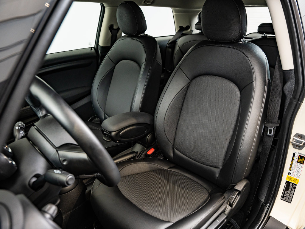 Used 2018 MINI Cooper 2-Door Hardtop FWD image 20