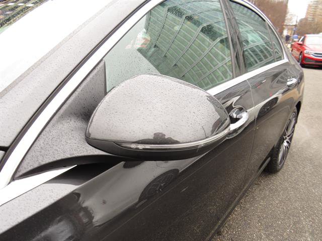 Used 2025 Mercedes-Benz C 300 4MATIC Sedan image 25